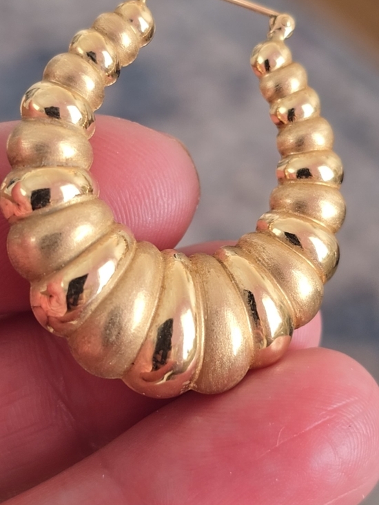 Jewelry - 10K Gold Ribbed Shrimp Hoop Earrings